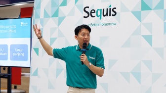Peserta Sequis SHEPRENEUR Learning Series mengikuti sesi Managing Financial Risks for You and Your Family bersama Agency Development Manager Sequis Life Andrew Tjengharwidjaja untuk memperkuat pemahaman mengenai pengelolaan risiko dan fondasi keuangan bagi keluarga serta usaha. [handout]