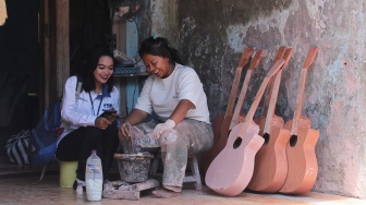 Dari Teror Rentenir, Rini Bangkit Bersama PNM dan Menata Masa Depan Keluarga