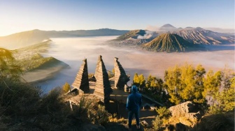Lidah Api Kepung Seruni Point: Pintu Terakhir Wisata Bromo Resmi Ditutup Total
