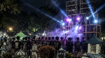 Dentuman Sound Horeg di Kuburan dan Masjid: Hiburan atau Sudah Kelewat Batas?