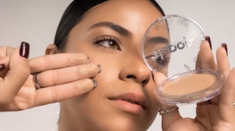 8 Cara Mengatasi Cushion yang Terasa Terlalu Pekat atau Terlalu Cair