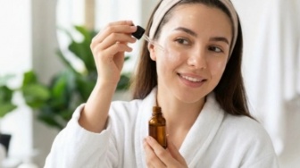 Cegah Penuaan! 4 Serum Anti-Aging Korea Kunci Wajah Awet Muda dan Kenyal