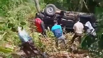 Detik-Detik Mobil Pikap Mahasiswa KKN Unhas Rem Blong, Sopir Sengaja Tabrak Pohon