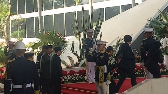 Hadiri Sidang Tahunan, Intip Gaya Prabowo dan Gibran saat Tiba di Gedung Parlemen Senayan