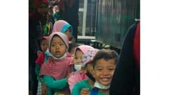 Bukan Sekadar Nyanyi dan Tepuk Tangan: Sisi Lain Perjuangan Menjadi Guru TK