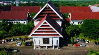Dukung Suasana Kegiatan Resmi, Pemprov Sulsel Jelaskan Alokasi Anggaran Sewa Tanaman Hidup