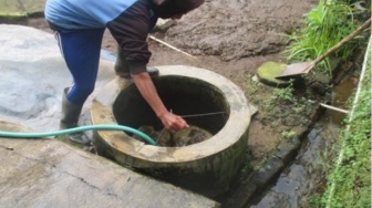 Kuliner Wisata Kemiren Meluapkan Limbah Sapi Biogas Desa
