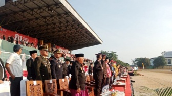 Upacara 17 Agustus di Belitung Digelar Tanpa Tenda, Pejabat dan Warga Kepanasan Bersama