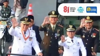 Walkot Tangsel Naik Tank Saat HUT RI Kena Semprot Netizen: Jalan Benerin, Bukan Dadah-Dadah