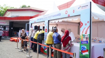 Tebus Sembako Rp100 Ribu, Pertamina Ajak Warga Rayakan Kemerdekaan Sekaligus Bantu Korban Gempa NTT