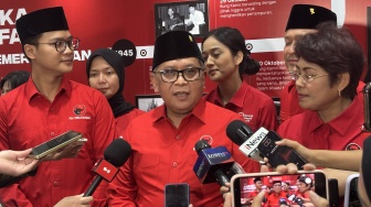 Hasto Ungkap Alasan Megawati Pilih Upacara di Sekolah Partai Ketimbang Istana