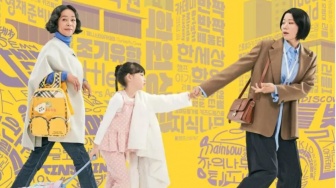 Ulasan Drama Mother and Mom: Kritik terhadap Obsesi Menjadi Ibu Ideal