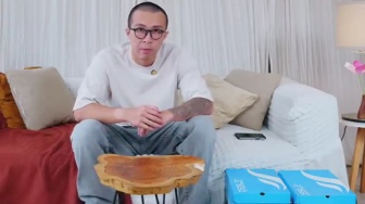Review Sepatu Lari Lokal Size Besar Rekomendasi dr Tirta, Murah tapi Gak Murahan