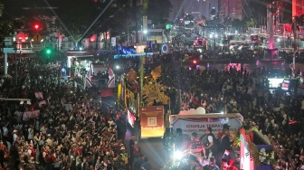 Kendaraan pawai dari kementerian dan lembaga mengikuti karnaval HUT ke-81 Kemerdekaan RI di Jalan Merdeka Barat, Jakarta, Senin (17/8/2026). [ANTARA FOTO/Angga Budhiyanto/foc]