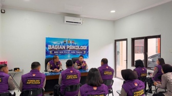 Pulihkan Psikologis Warga Gempa NTT, Polda Jateng Berangkatkan Tim Trauma Healing