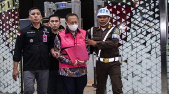 Eks Direktur Bea Cukai Jalani Sidang Perdana, CPO Diduga Direkayasa Jadi Limbah