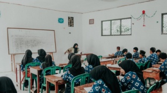 Ketertinggalan Pendidikan: Saatnya Terapkan Tata Kelola Asimetris