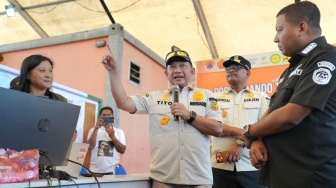 Tinjau Posko Gempa Maumere, Mendagri Puji Detail Data Pemkab Sikka