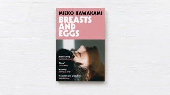 Breasts and Eggs: Perempuan yang Melawan Standar Tubuh dan Norma Sosial
