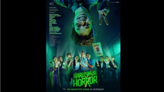 Review Film Harusnya Horror: Cerita Hantu Gagal Seram yang Sangat Menghibur
