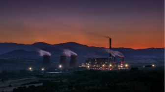 Transisi Energi Tak Cukup Ganti Sumber Energi: Mengapa Geothermal Perlu Dikaji Ulang?