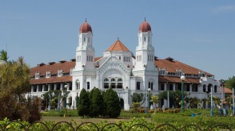 Weekend di Semarang? Ini Tips Bapak-Bapak Jadi Teman Setia Antar Istri