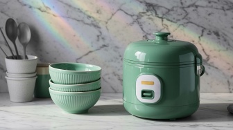 Tips Masak Nasi Pakai Rice Cooker agar Hasilnya Pulen, Segini Takaran Airnya!