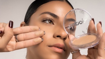 6 Cara Membalik Sponge Cushion yang Mulai Kering