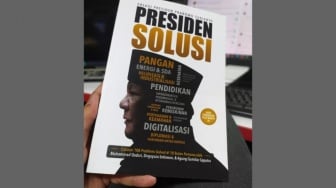Kritik Simbolik HUT RI: Kemerdekaan Itu Milik Warga, Bukan Milik Presiden dan Kroni-kroninya