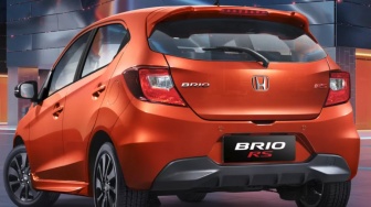 Kredit Mobil Brio: Berapa Gaji Minimal yang Aman? Begini Simulasinya