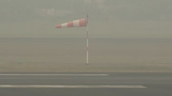 Kabut Asap Karhutla Ganggu Bandara SMB II Palembang, 6 Penerbangan Harus Tertunda