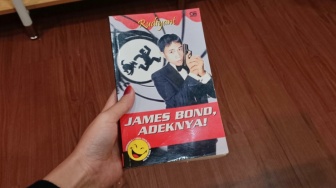 Membaca James Bond, Adeknya! Kekonyolan Aksi Kosim dan Kipoy