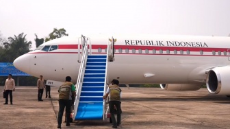 Presiden Prabowo Tiba di Pekanbaru, Langsung Rapat Jelang ke Lokasi Karhutla