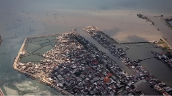 Giant Sea Wall Pantura Jawa: Solusi Banjir Rob atau Masalah Baru?