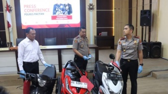 Kecanduan Judi Slot, Pria di Pacitan Gask Emas Rp350 Juta Milik Lansia Saat Ditinggal Kondangan