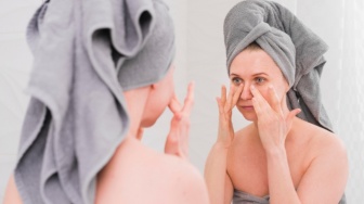 5 Cleansing Oil Centella Asiatica yang Ampuh Bersihkan Pori dan Menenangkan