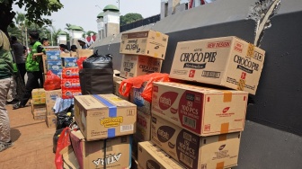 Banjir Donasi di Senayan, Warga Kirim Berkotak-kotak Logistik untuk Aksi Massa Pati