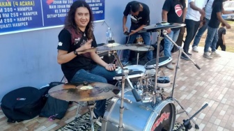 Drummer Meditasi Band Meninggal Dunia, Ambruk di Atas Panggung Teruntum Rock Festival