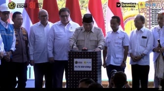 Presiden Prabowo Resmikan Program PLTS 100 GWp, Investasi Tahap Awal Tembus Rp135 Triliun