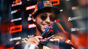 Dua Tahun Meredup Bersama KTM, Enea Bastianini Bakal Bangkit di Trackhouse?