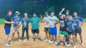 Demam Slowpitch Landa Ibu Kota, Band Rock AS The Flaming Lips Ikut Nimbrung