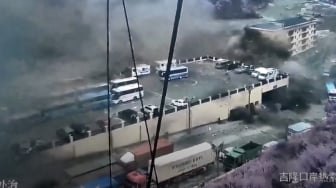 Detik-detik Banjir Bandang Terjang Nepal, 157 Nyawa Melayang dan Ratusan Orang Hilang