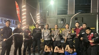 Perang 400 Anggota Gangster Pecah di Jalan Raya Jakarta-Bogor, Satu Orang Terluka Bacok