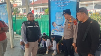 Niat Ikut Demo di DPR, 5 Pelajar Asal Sukabumi Malah Dicegat Polisi di Stasiun Bogor