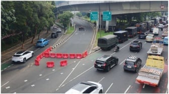 Senayan Kondusif: Tol Dalam Kota Normal dan Blokade Jalan Dibuka Pasca Bentrok 27 Agustus