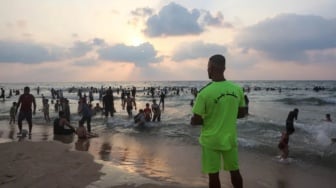 Tanpa Gaji Tetap, Kisah Penjaga Pantai Gaza Bertaruh Nyawa di Tengah Tawa Warga Palestina