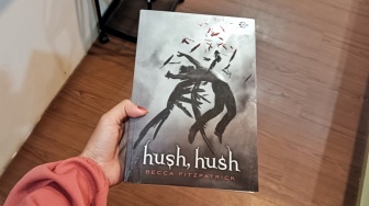 Misterius, Seksi, dan Berbahaya: Pesona Patch dalam Hush, Hush