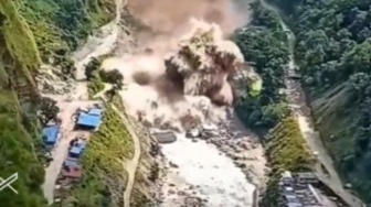 Pasca Banjir Bandang Tewaskan 390 Orang, Danau Raksasa Mendadak Muncul di Nepal