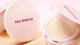 5 Rekomendasi Bedak Touch-Up Praktis dengan Kaca dan Spons untuk Aktivitas Seharian