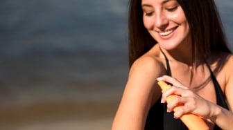 Bahaya Residu Benzena pada Sunscreen Spray, Bisa Picu Kanker Darah